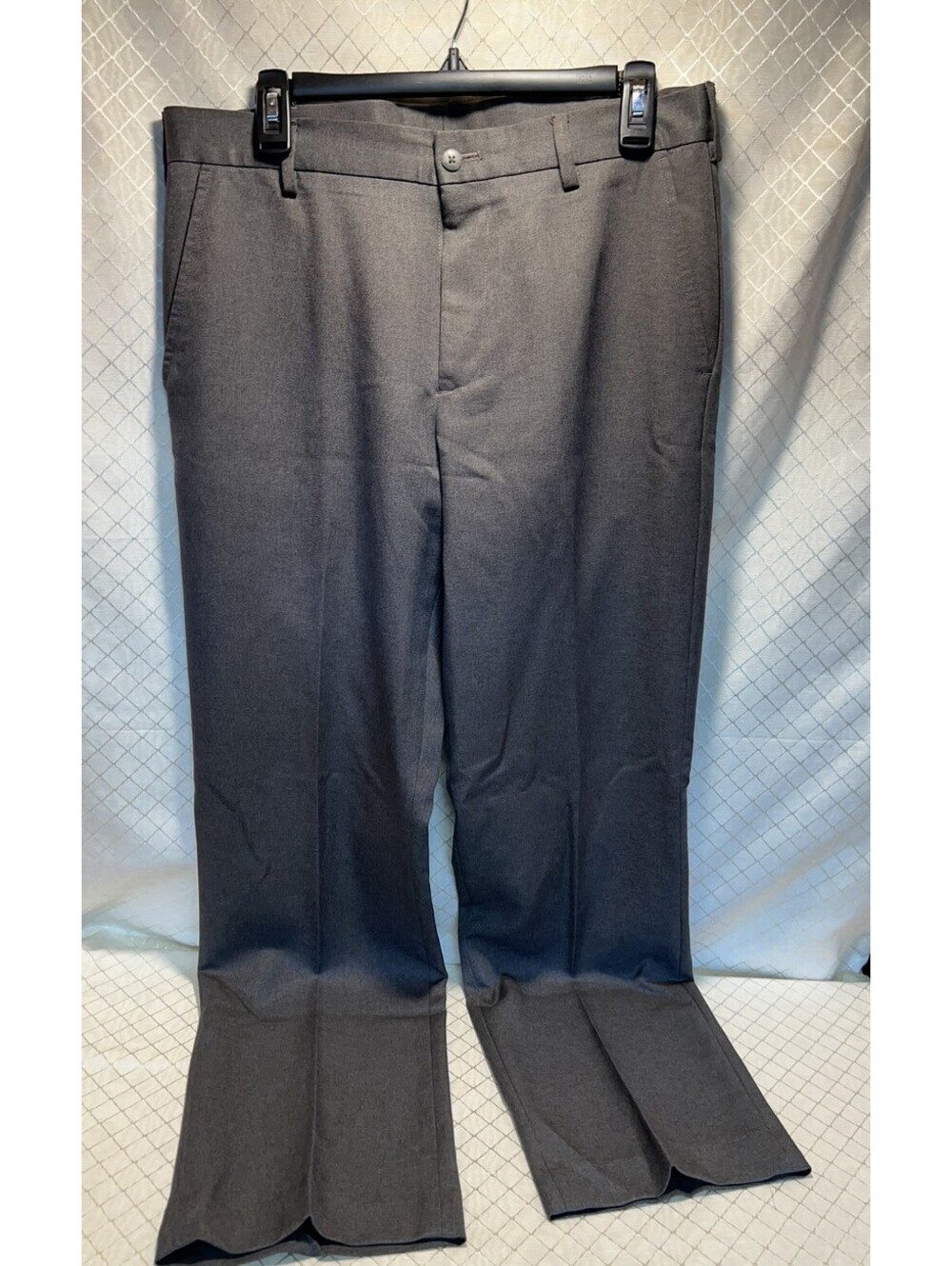 Van Heusen Traveler Pants Men's Gray Classic Fit Size 32x32